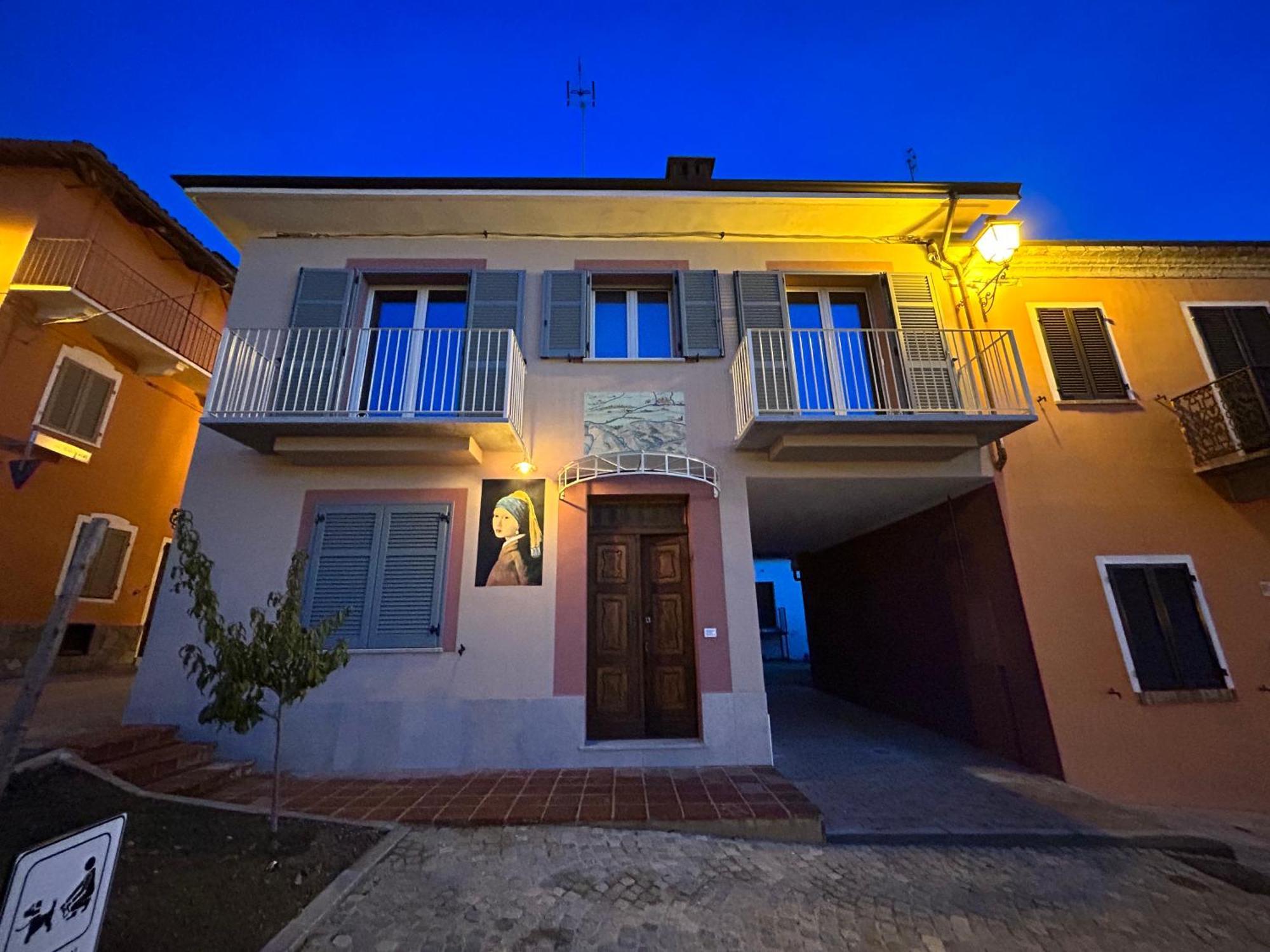 L'Incanto Casa Vacanze Montegrosso dʼAsti Buitenkant foto