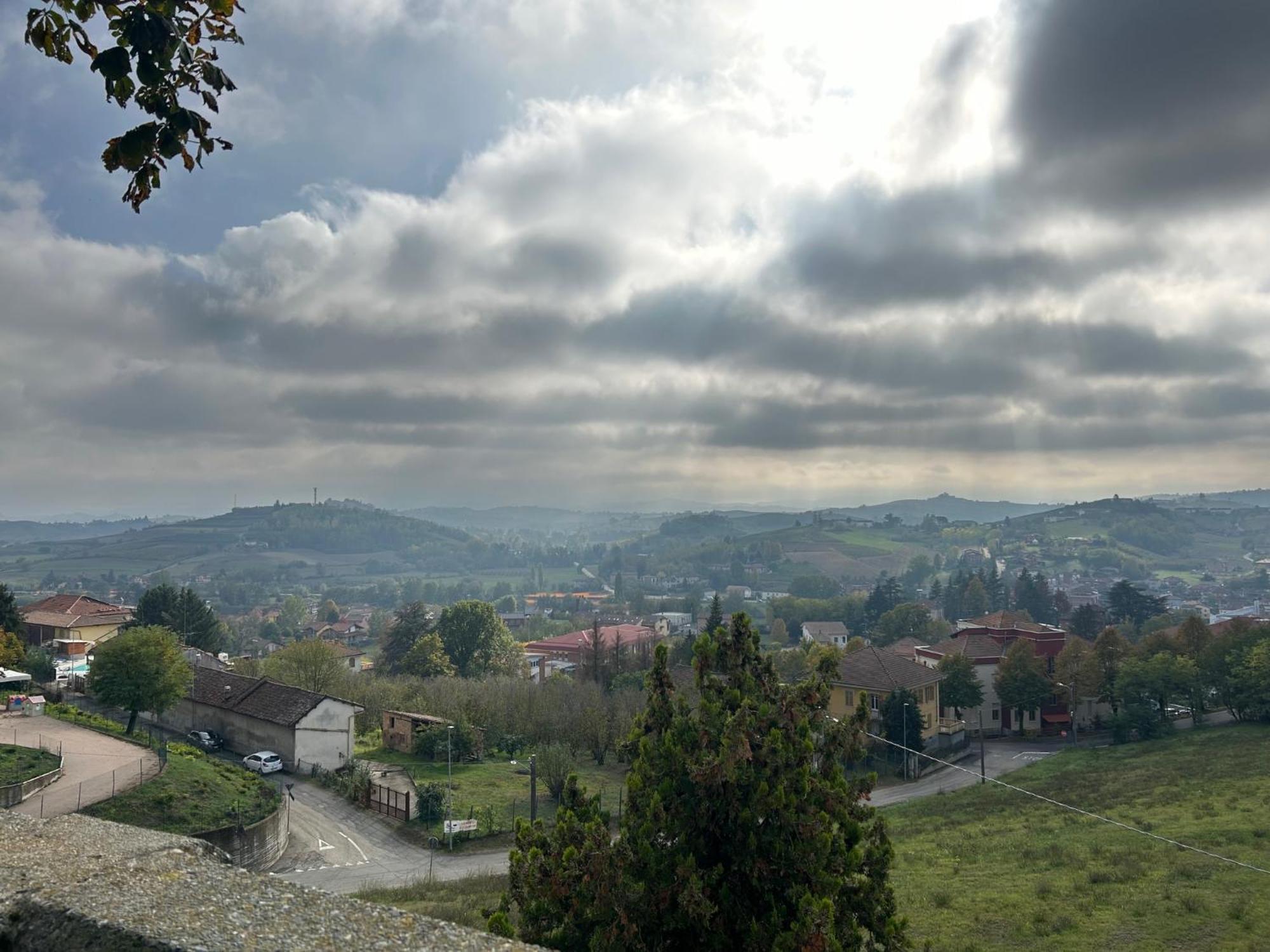 L'Incanto Casa Vacanze Montegrosso dʼAsti Buitenkant foto